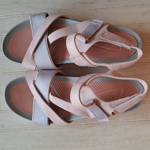 BareTraps Alaina Strappy Athletic Sporty Comfy Flatform Causal Support Sandals - Picture 2 of 12